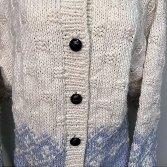 Vintage Handknit Cream & Blue Cardigan Cottagecore - Picture 6 of 16